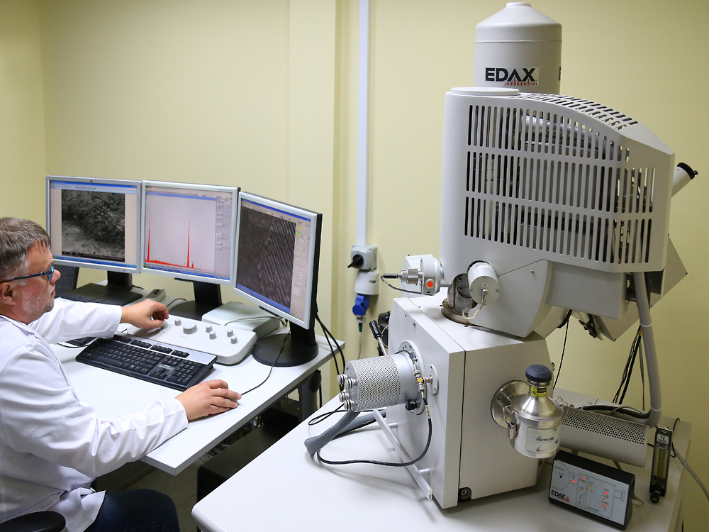 Skaningowy mikroskop elektronowy Inspect F