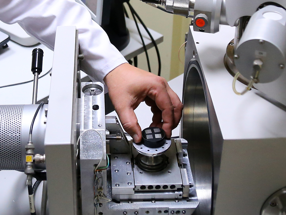 Skaningowy mikroskop elektronowy Quanta 3D 200i
