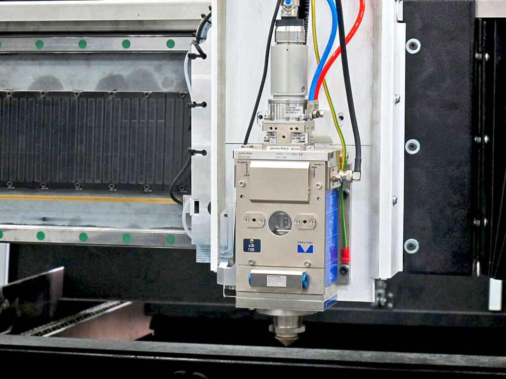 Wycinarka laserowa Eagle eVision 1225 f2.0