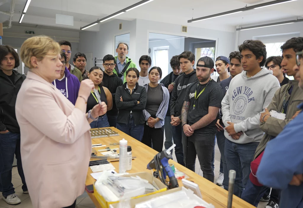 Visit of Universidad de Monterrey (UDEM) students at Łukasiewicz – Upper Silesian Institute of Technology