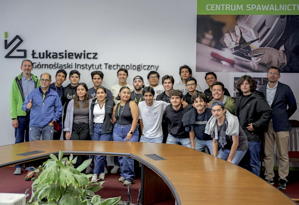 Visit of Universidad de Monterrey (UDEM) students at Łukasiewicz – Upper Silesian Institute of Technology
