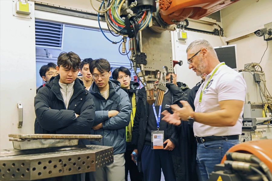 Students from Yanshan University visited Łukasiewicz – GIT during Winter Camp