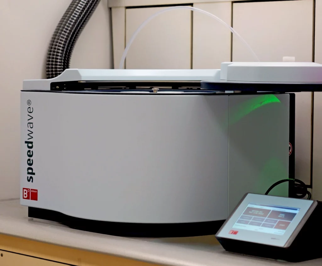 Mineralizator mikrofalowy