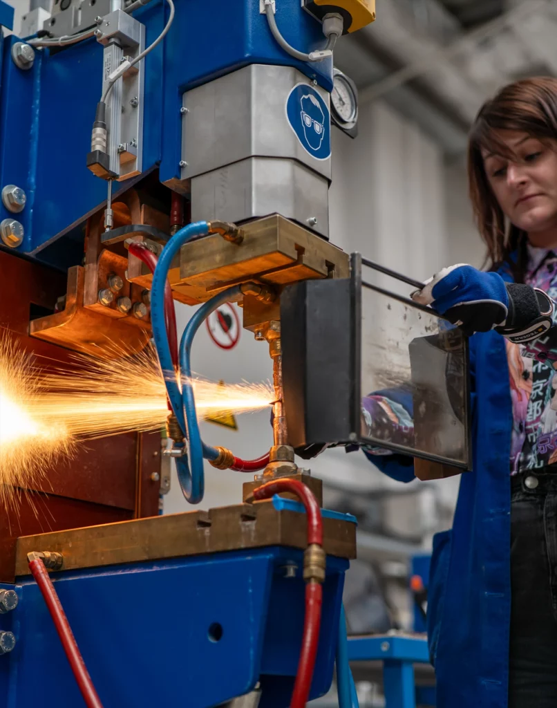 Uczniowie techników w Centrum Spawalnictwa
