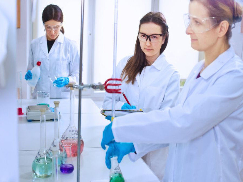 Szkolenie praktyczne z zakresu analizy chemicznej kąpieli galwanicznych