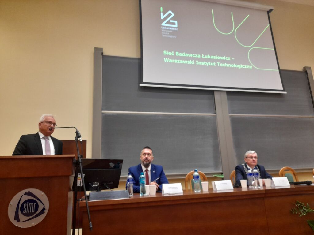 Współpraca z Wydziałem SiMR