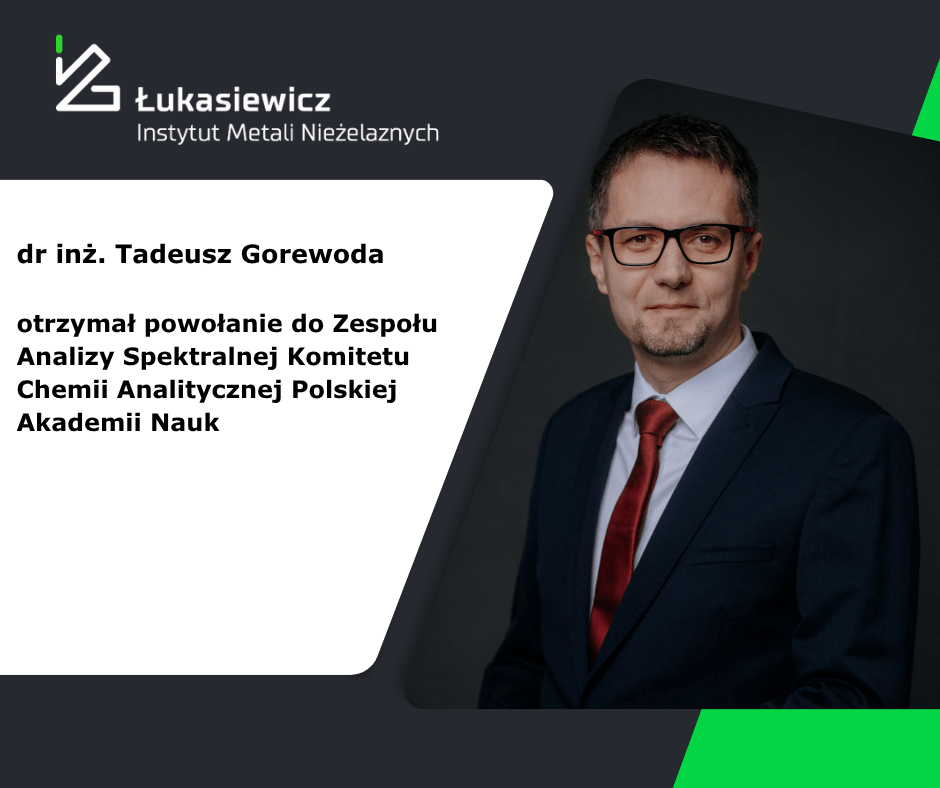 Tadeusz Gorewoda, mężczyzna w garniturze i okularach