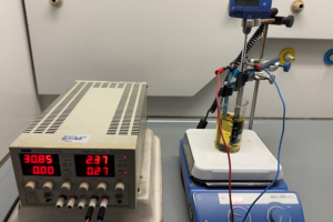 Przykładowy zestaw laboratoryjny do elektro-wydzielania ołowiu